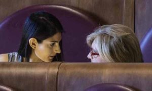 Giunta Raggi sempre più a destra, ma il M5S non era apartitico?