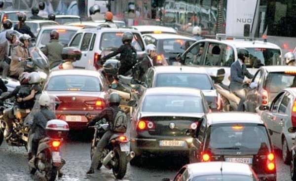 Campidoglio, in vigore 14, 15 e 16 gennaio limitazioni della circolazione ai veicoli inquinanti di più vecchia generazione