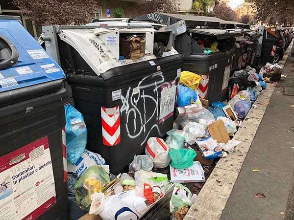 Municipio X, “Il nuovo modello di raccolta differenziata altro passo verso Rifiuti Zero”. Diaco insiste con la sua irreale narrazione