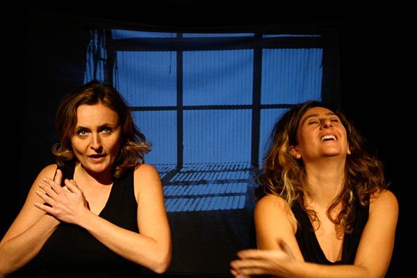 Off/Off Theatre in Roma, il 19 novembre #Inscena Figlie di Sherazade di e con Chiara Casarico e Tiziana Scrocca