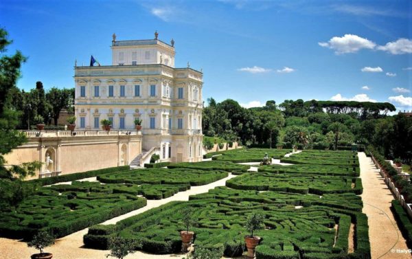 Campidoglio, sgomberato insediamento abusivo a Villa Doria Pamphilj