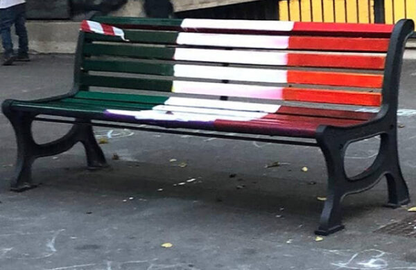 Gaynet Roma, “La Panchina tricolore ricordi la Costituzione antifascista accanto a quelle Arcobaleno”