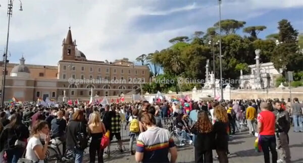 In Piazza del Popolo la manifestazione a favore del Ddl Zan