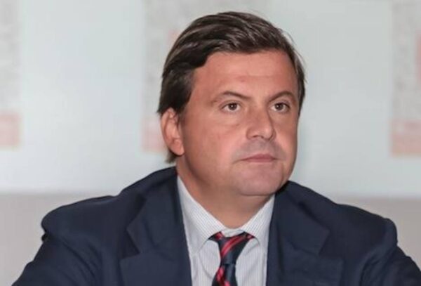 Co-working, aree studio e rivoluzione dei tempi della città. Carlo Calenda in un’intervista all’ANSA
