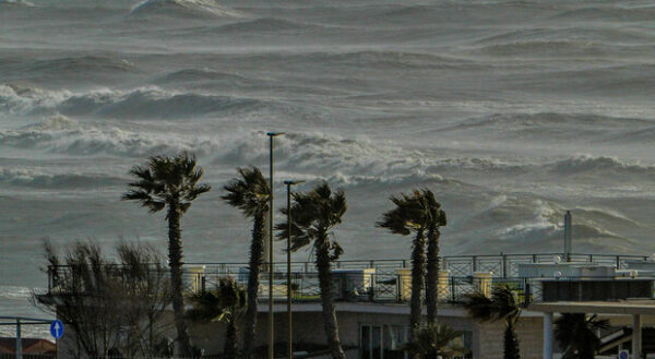 Allerta gialla per forte vento dalla mattinata del 7 ottobre e per 24 ore