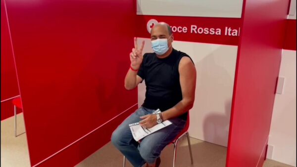 Attacco No Vax alla CGIL: “Solidarietà” da Zingaretti. “Ora tutti condannino. Silenzio è complicità”