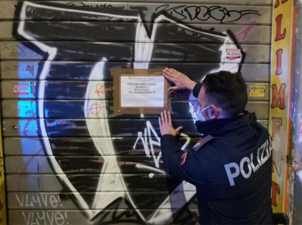 Roma. Continuano senza sosta i controlli della Questura di Roma in zona San Lorenzo e Trastevere. Chiusi  tre minimarket e sanzionati due bar