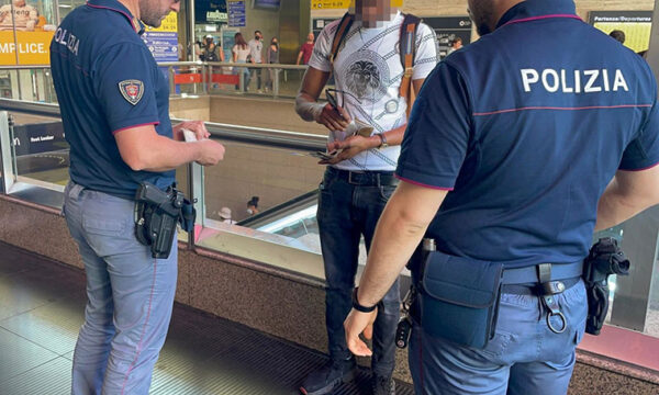 Esquilino. Operazione straordinaria interforze nell’area di Piazza Vittorio II  “Giardini Nicola Calipari” e via Giolitti ai “ballatoi”