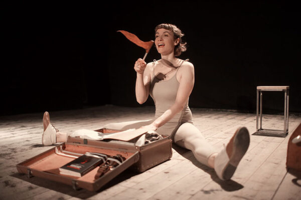 Off/Off Theatre presenta “Non esistono piccole donne”