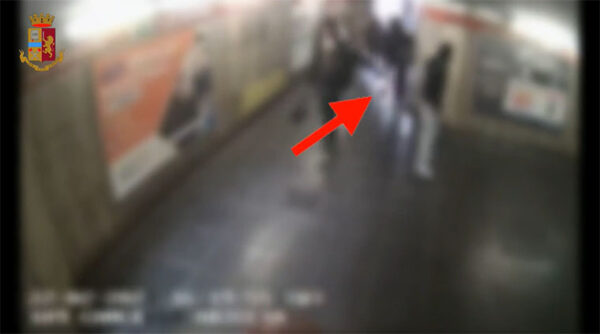 Rapina e minacce, tre adolescenti fermati