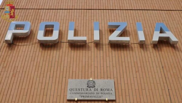 Cadavere di una diciassettenne trovato in un carrello accanto a un cassonetto a Primavalle: fermato un 16enne