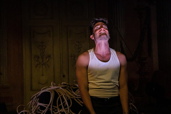 Al Cometa Off “Barbablù” di Hattie Naylor, con Edoardo Frullini