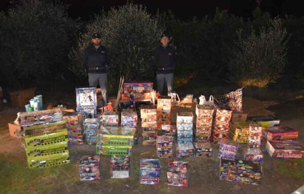 Palestrina. Polizia di Stato: maxi sequestro di fuochi d’artificio #video