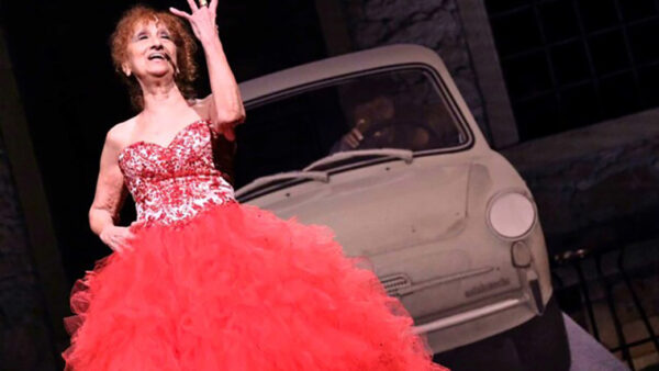 Anna Mazzamauro in “Com’è ancora umano lei, Caro Fantozzi”. All’Off/Off Theatre dal 12 al 14 gennaio