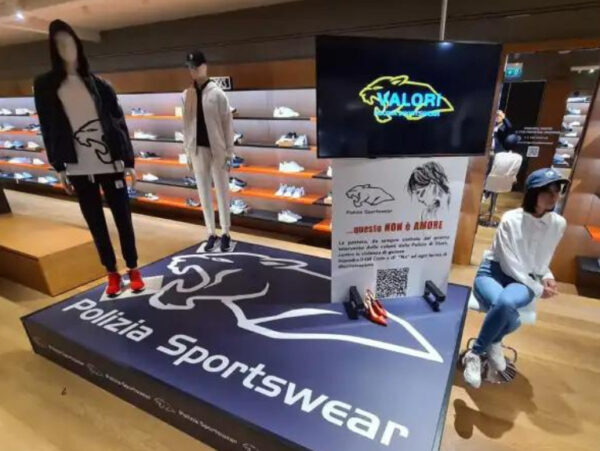 Vestire Polizia per dire “NO alla Violenza di genere”