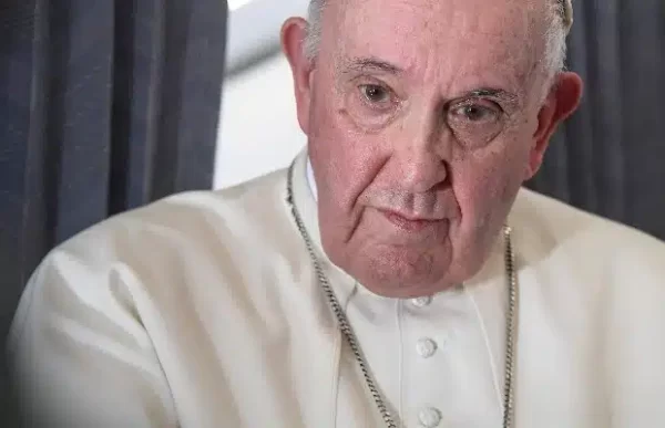 Bonessio AVS Roma: “Con la morte di Papa Francesco la pace, il disarmo e l’ambiente perdono uno straordinario portavoce”