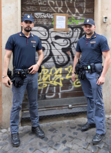 Roma, alcol a minori al posto del cibo. Sigilli della Polizia di Stato