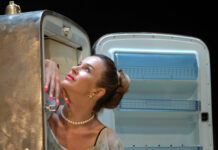 “Il Frigo” compie vent’anni. Il classico di Copi torna in scena con Eva Robin’s all’Off/Off Theatre