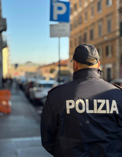 Roma, furti e rapine: dieci arresti