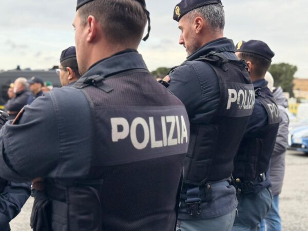 Roma, venti attivisti bloccati dalla Polizia