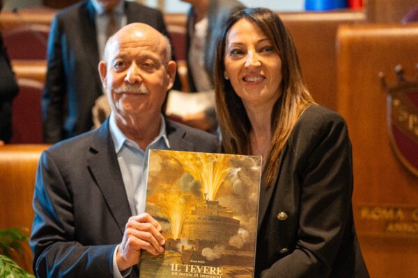 “Roma Capitale – Pianeta Acqua”: approvato in Assemblea Capitolina ordine del giorno per candidare Roma Capitale dell’Acqua. Presente Jeremy Rifkin